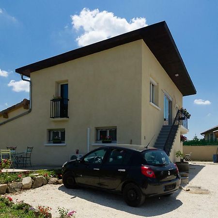Guest House Domaine Des Grouilleres Saint-Clair-du-Rhone Exterior foto