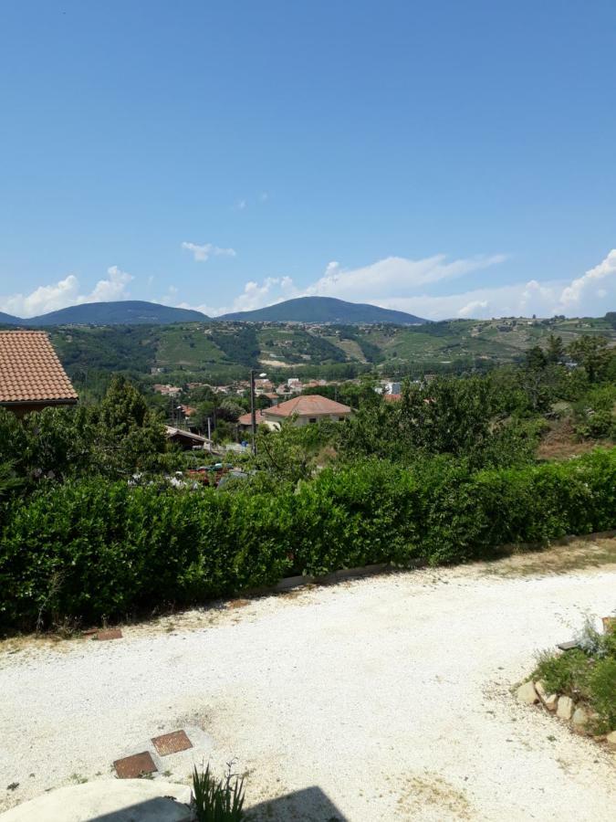 Guest House Domaine Des Grouilleres Saint-Clair-du-Rhone Exterior foto